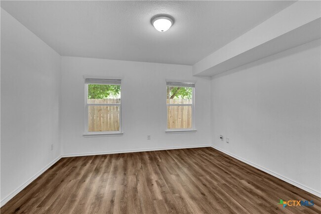 Building Photo - 350 Debus Dr