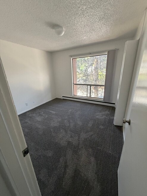 Building Photo - 770 E 275 N