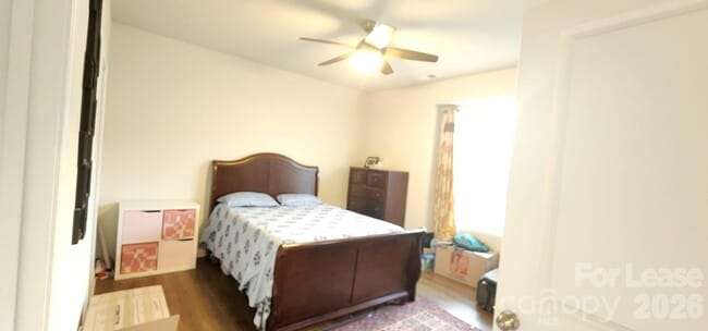 Building Photo - 15733 Country House St