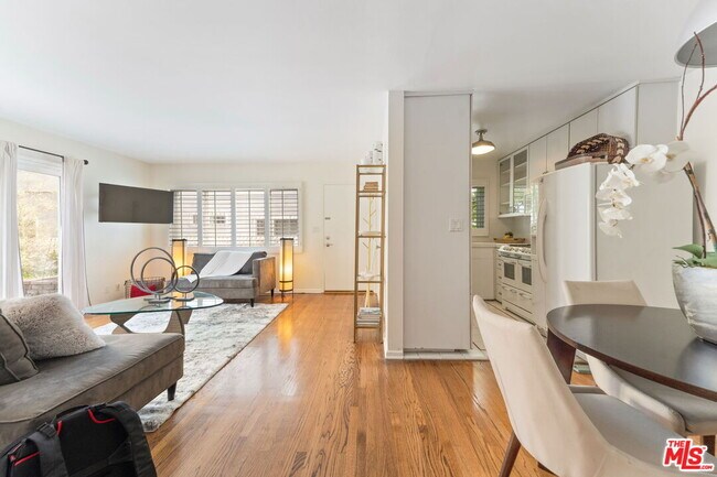 Building Photo - 1120 23rd St