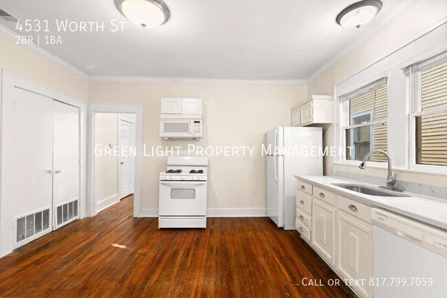 Building Photo - 4531 Worth St