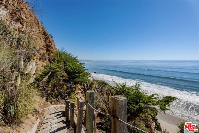 Building Photo - 32440 Pacific Coast Hwy