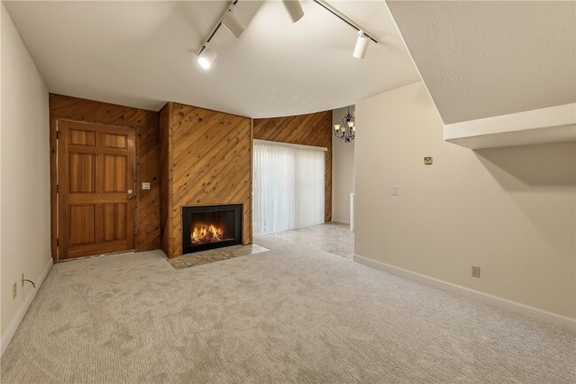 Building Photo - 23821 Hillhurst Dr