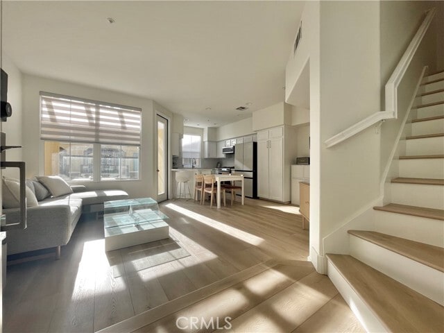 Building Photo - 1007 Terra Bella