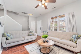 Building Photo - 4919 Sunburst Ln