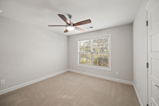 Building Photo - 916 Star of Danube Way