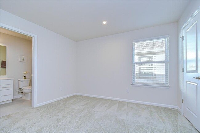 Building Photo - 10422 Gliding Eagle Wy