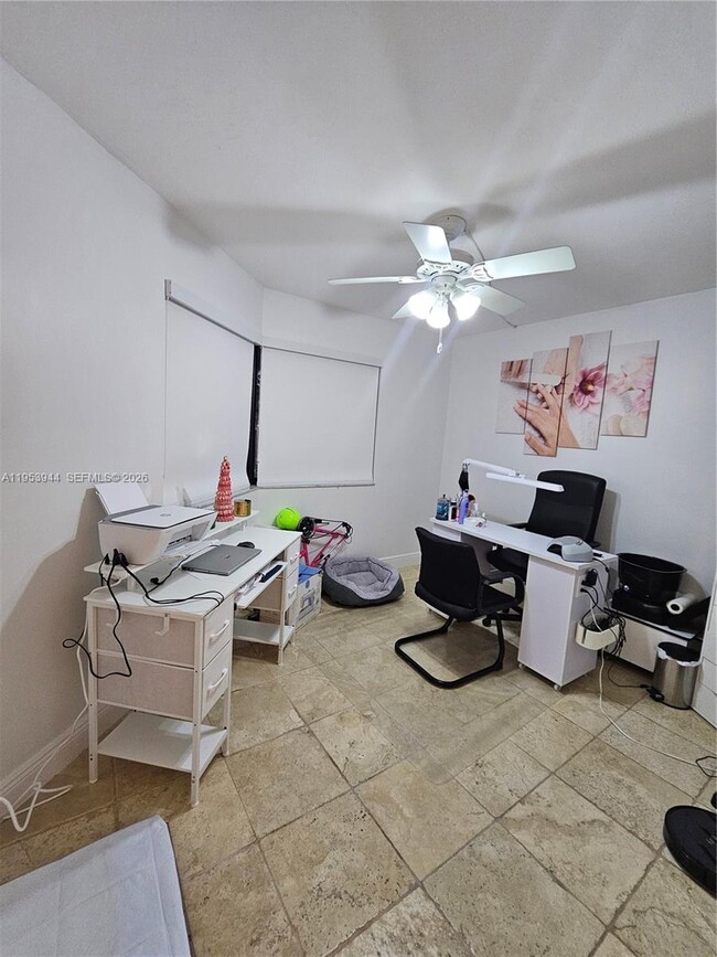 Building Photo - 9781 SW 138th Ave