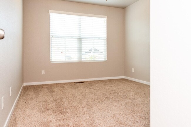 Building Photo - 7797 Wagonwood Pl
