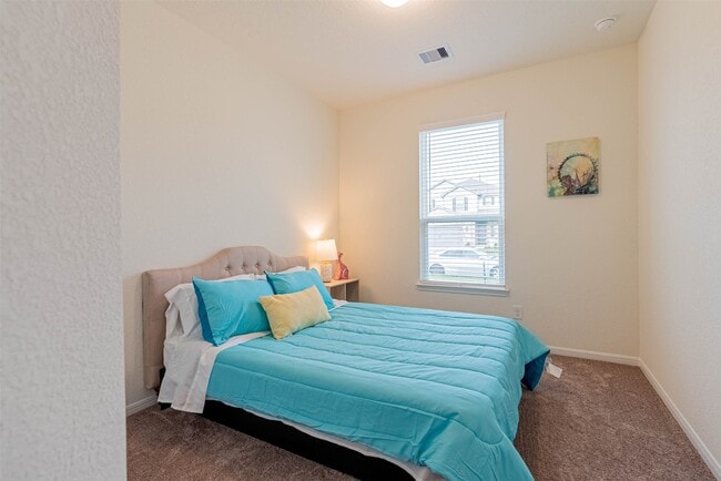 Building Photo - 2114 Damasi Ln