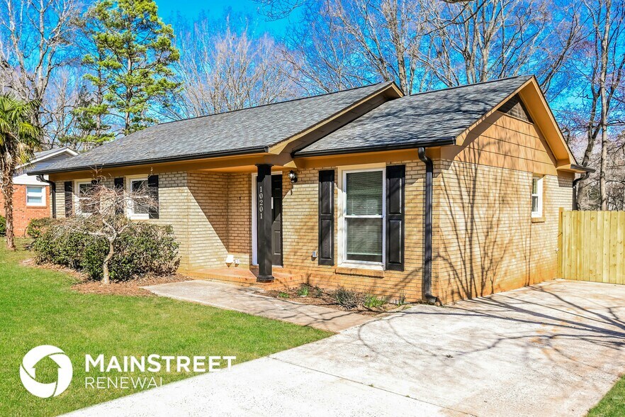 Building Photo - 10201 Arbor Dale Ave