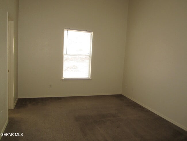 Building Photo - 6572 Dakota Ridge Dr