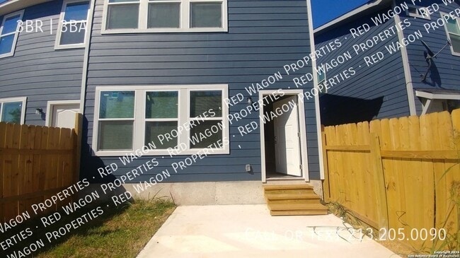 Building Photo - 6926 Crestway Rd