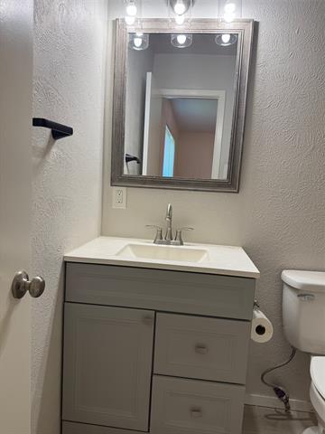 Building Photo - 4211 Spring Brook Dr