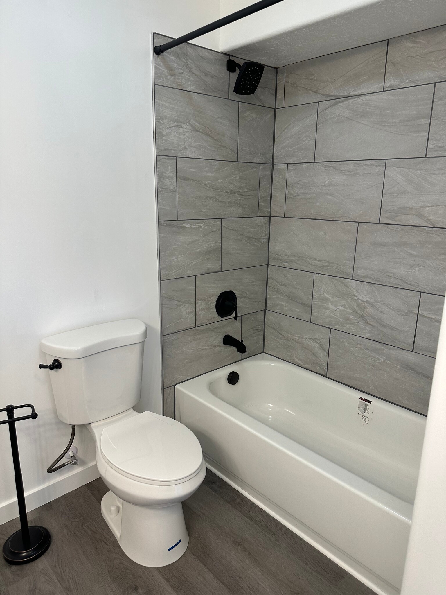 Building Photo - 614 N 550 E