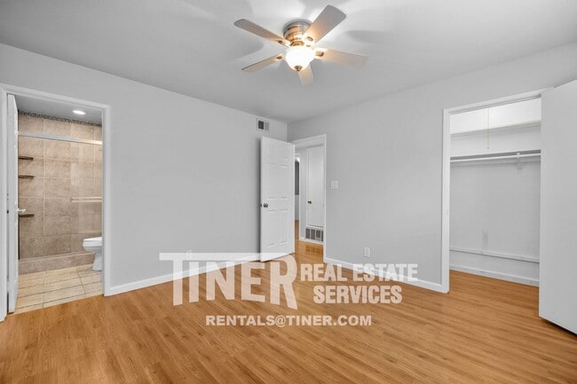 Building Photo - 4801 Papaya Dr