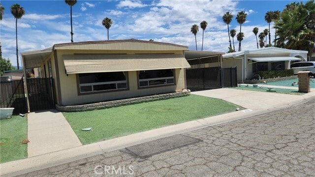 Primary Photo - 868 Santo Tomas Dr