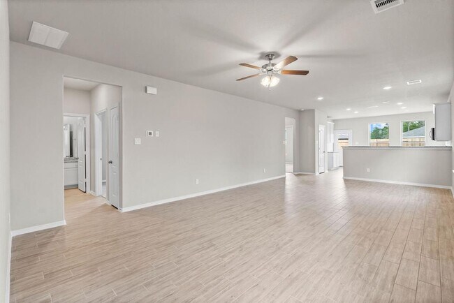 Building Photo - 25823 Boxwood Hedge Lane