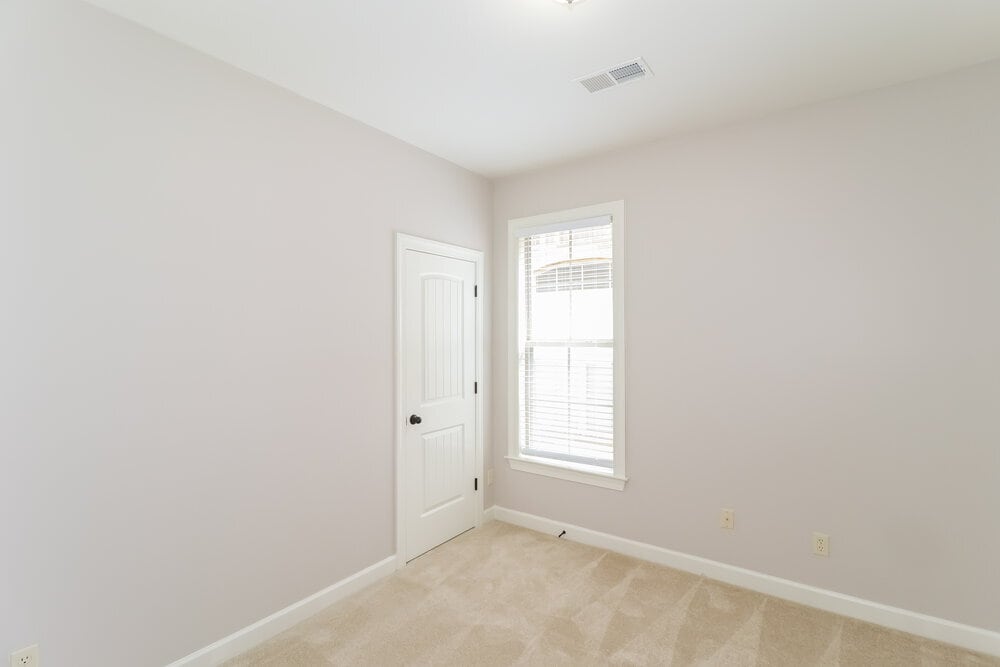 Building Photo - 6832 Lagrange Grove Dr