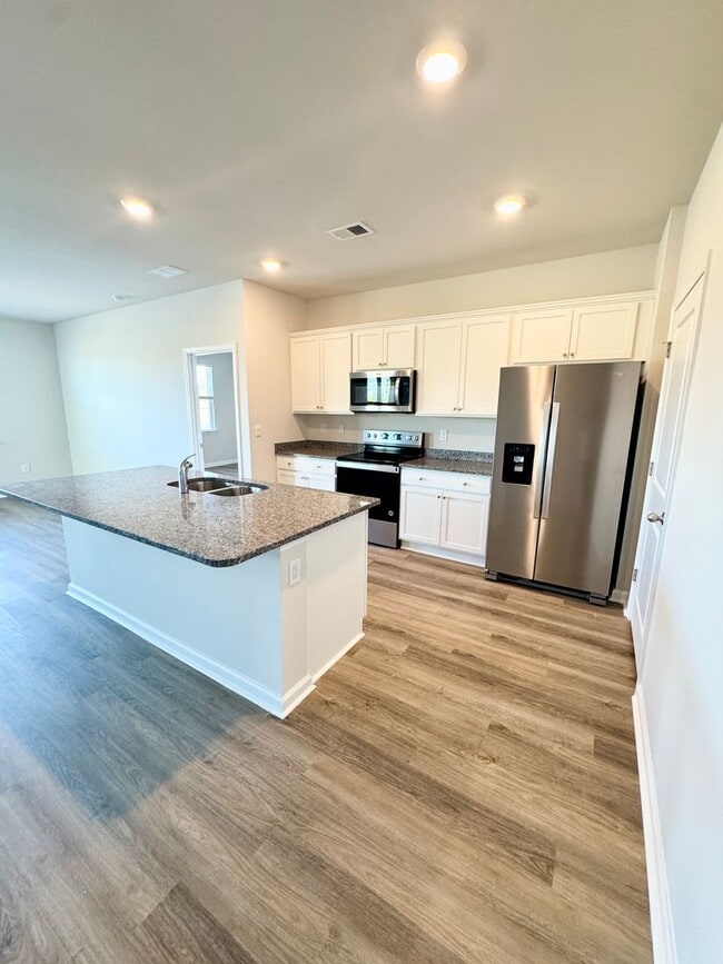 Building Photo - Brand New! Central Conway Location in Kingston Bay! Beautiful Pond View!