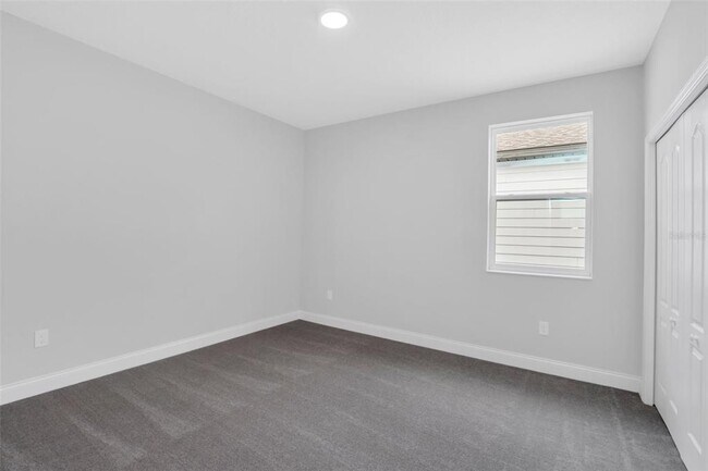 Building Photo - 12743 Brodlove Ln