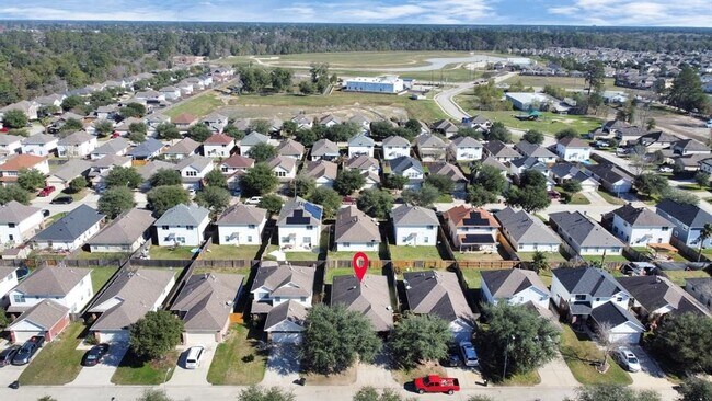 Building Photo - 21826 Hemlock Park Dr
