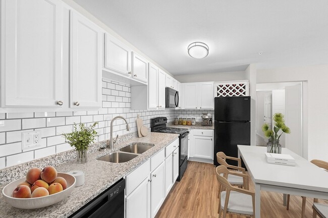 Building Photo - The Grand at Lake Sheri