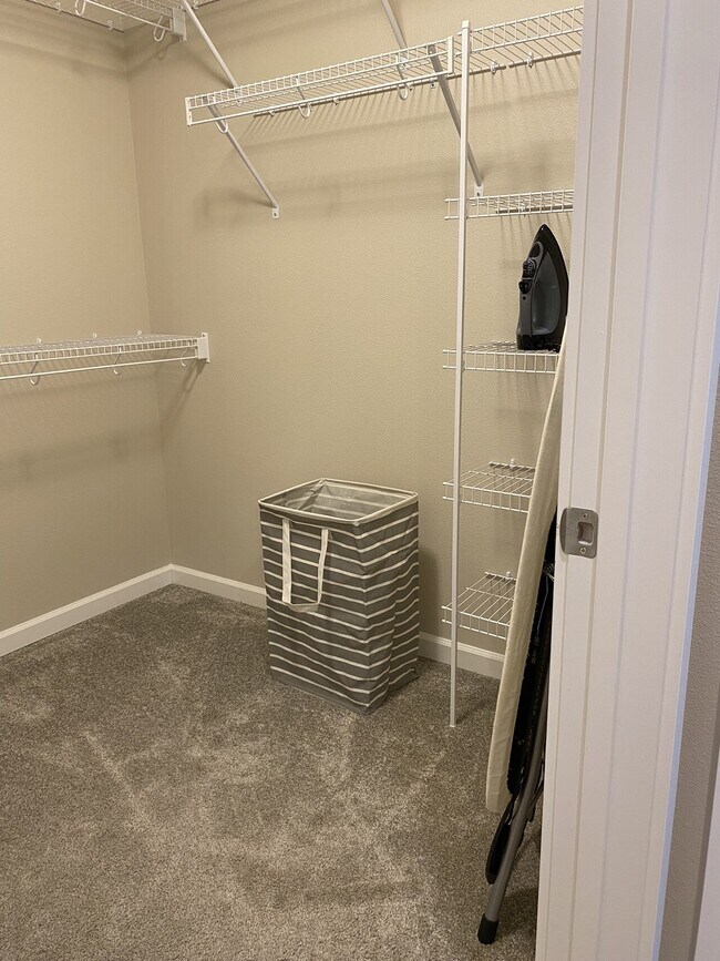 Building Photo - 2220 N Corbin Ct