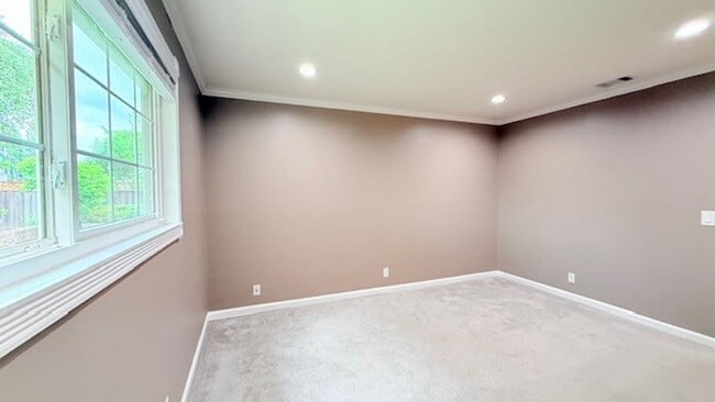 Building Photo - Charming 3BD/2BA, Single-Story, Ranch-Style Home in Broadmoor Area of San Ramon- Available NOW!