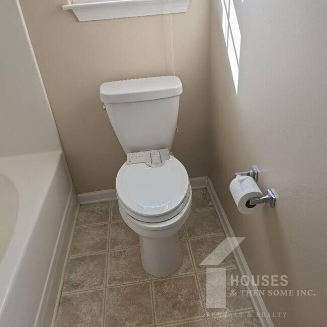 Building Photo - 151 Spring Crossing Cir