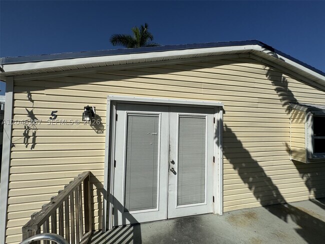 Building Photo - 35250 SW 177th Ct