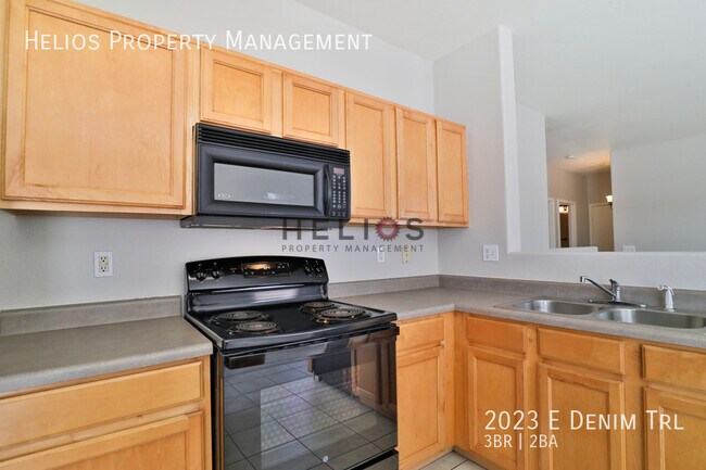 Building Photo - 2023 E Denim Trail