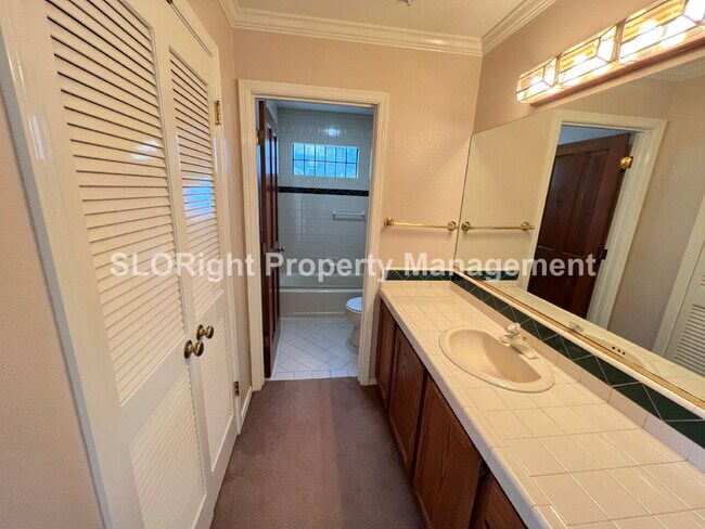Building Photo - AVAILABLE JUNE- Condo Near Downtown SLO - 2 Bed / 2.5 Bath