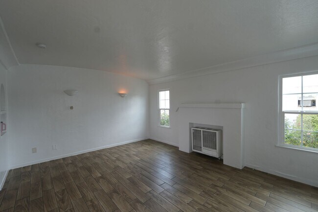 Building Photo - 917 ALAMEDA WU