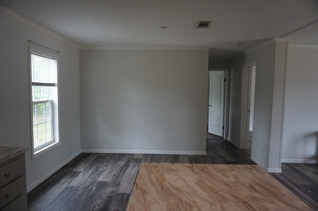Building Photo - 4656 Eagle Way
