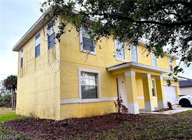 Building Photo - 117 Shadow Lakes Dr