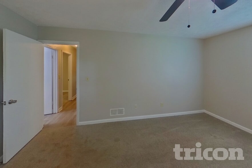 Building Photo - 1763 Lamancha Dr NW