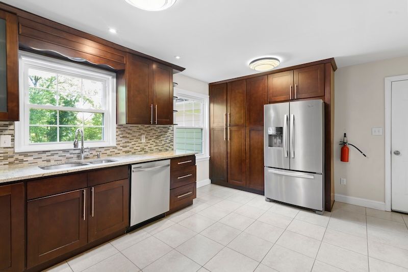 Building Photo - 45 Whippoorwill Way