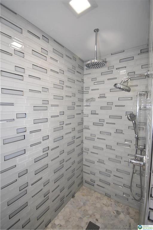 Building Photo - 100 N 4th St