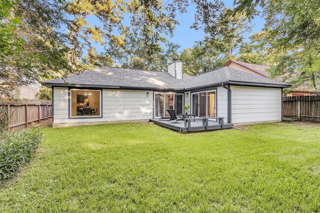 Building Photo - 6 Spurwood Ct