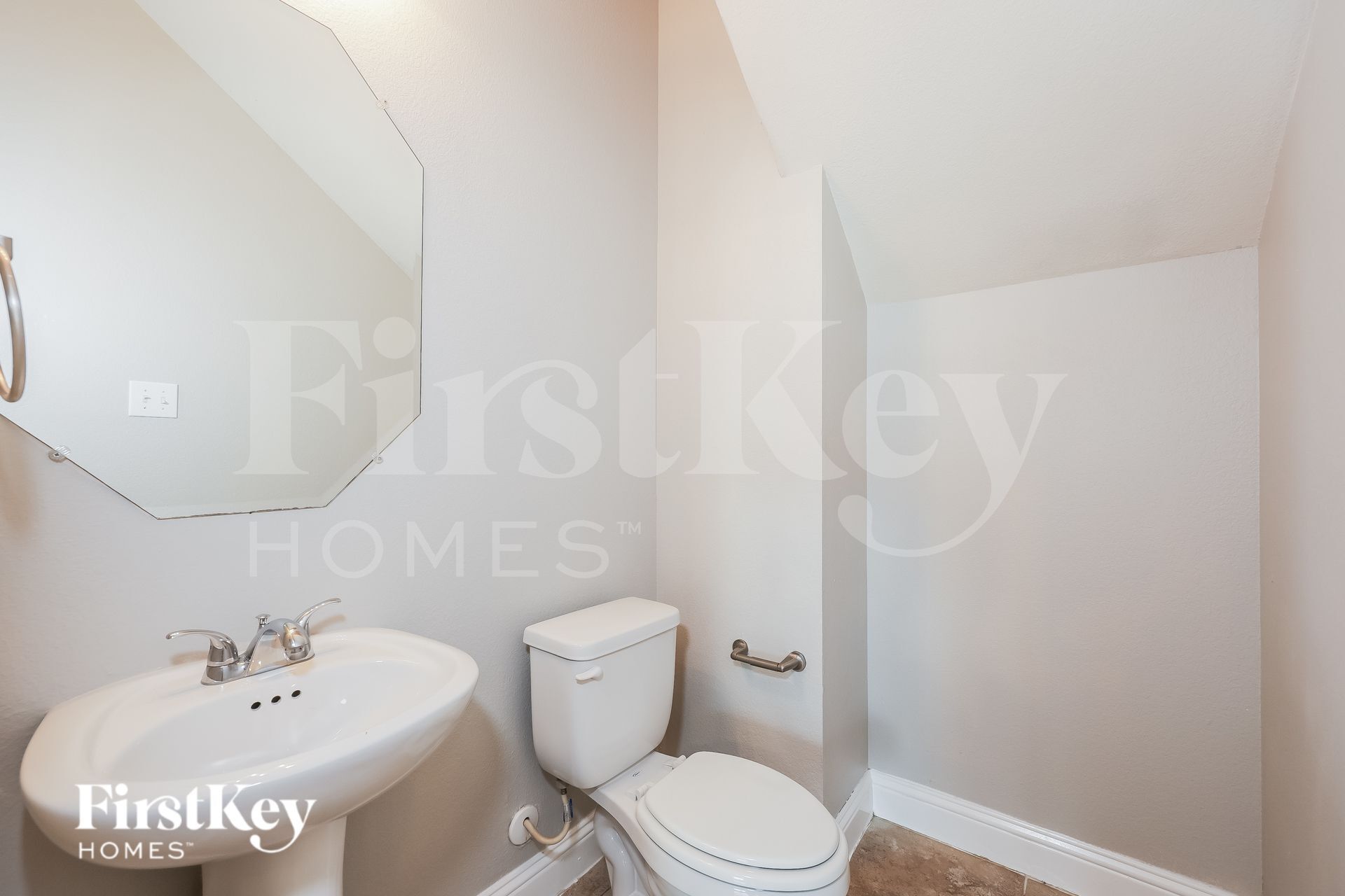 Building Photo - 614 Canvas Ct