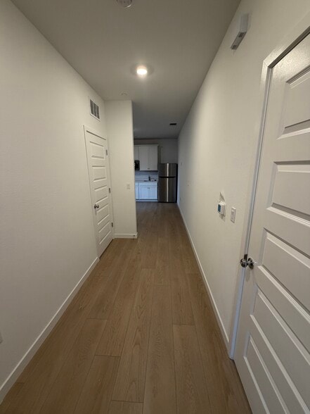 Building Photo - 10933 Admiral Cove Way