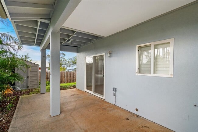 Building Photo - 3 Bed/ 2.5 Bath Two-Story Home with Yard and Garage