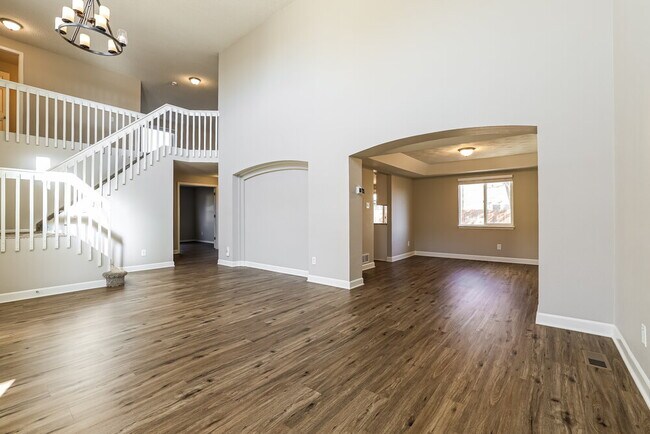 Building Photo - 13538 Raritan Way