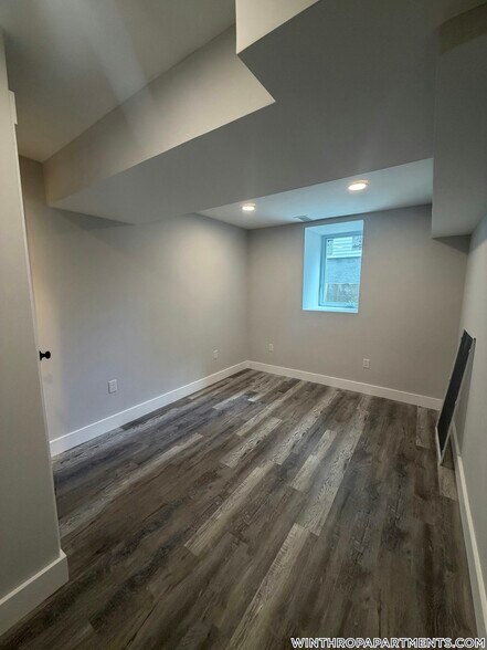 Building Photo - 90 Winthrop Shore Dr