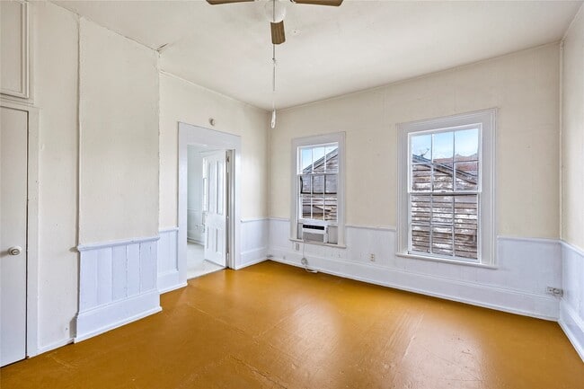 Building Photo - 1524 Mechanic St