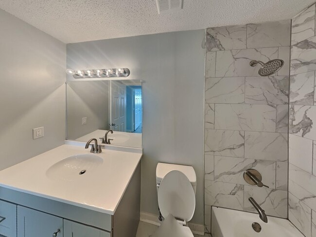 Building Photo - 6758 Whitten Pine Dr