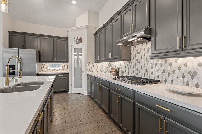 Building Photo - 1939 Village Orchard Ln