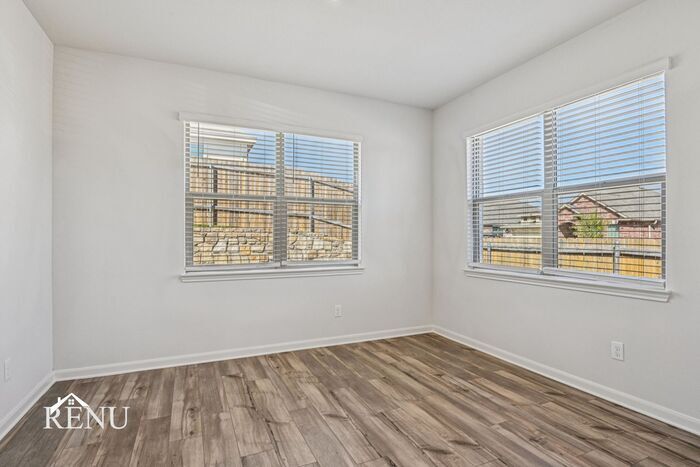 Building Photo - 329 Bearman Dr