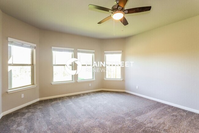 Building Photo - 4 Bedroom Pet-Friendly Home in San Antonio, TX with Main Street Renewal